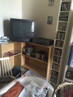 débarras complet d'un télévision, armoire et DVD